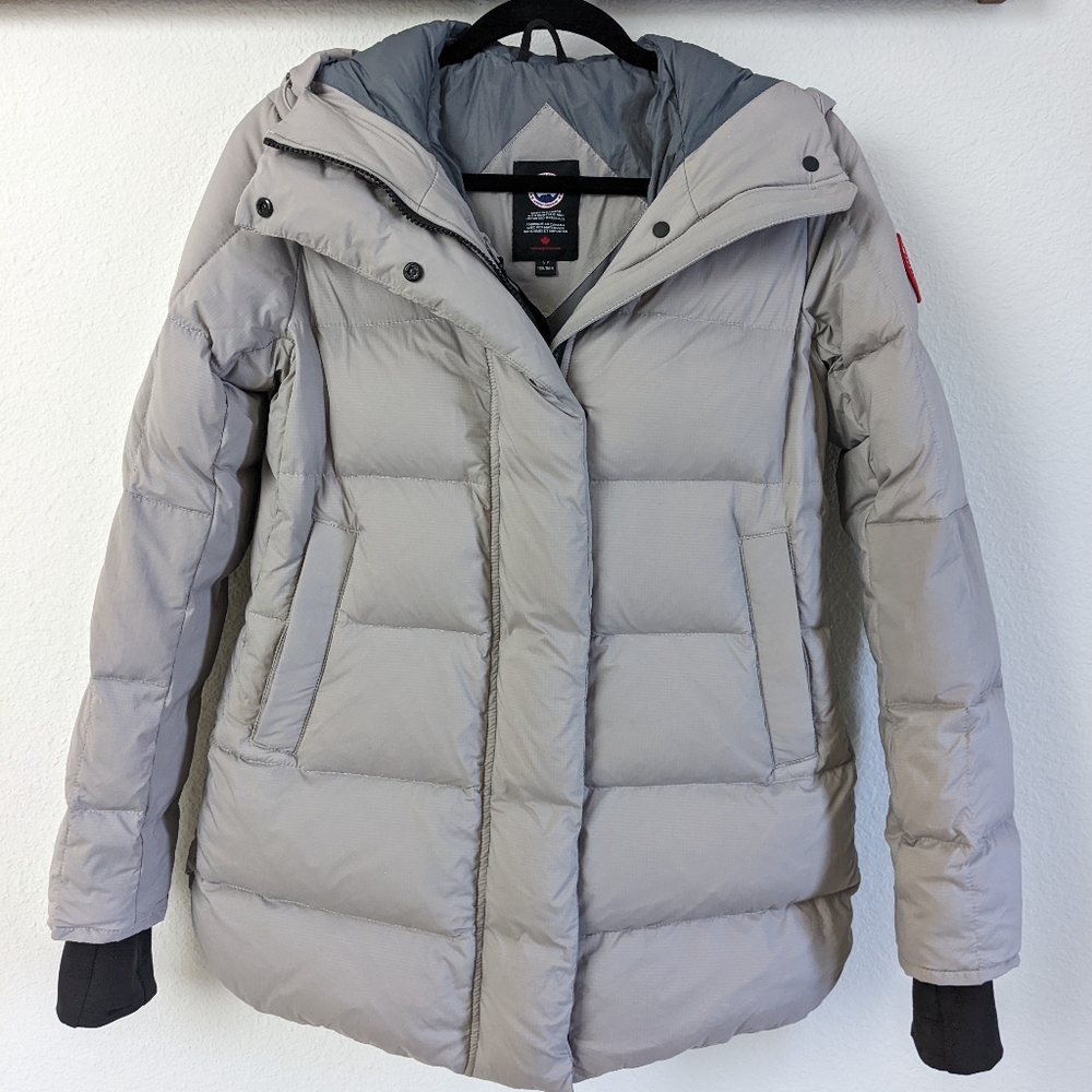 Canada Goose Alliston Packable Down Jacket in Moonstone Grey, S